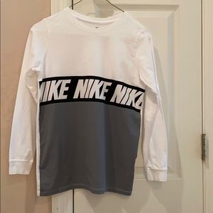 NIKE LONG SLEEVE